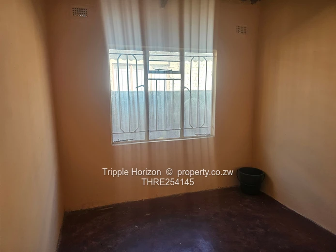 Chitungwiza unit O two houses for sale under one durawall 