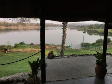 Hotel & Lodge