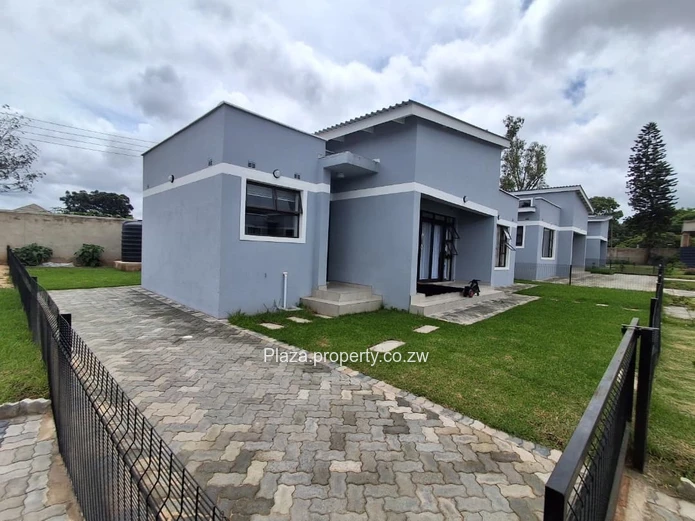 3 bedroom townhouse in Hatfield, Logan Park
