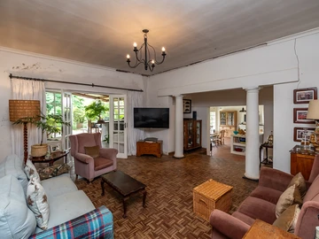 5 Bedroom House