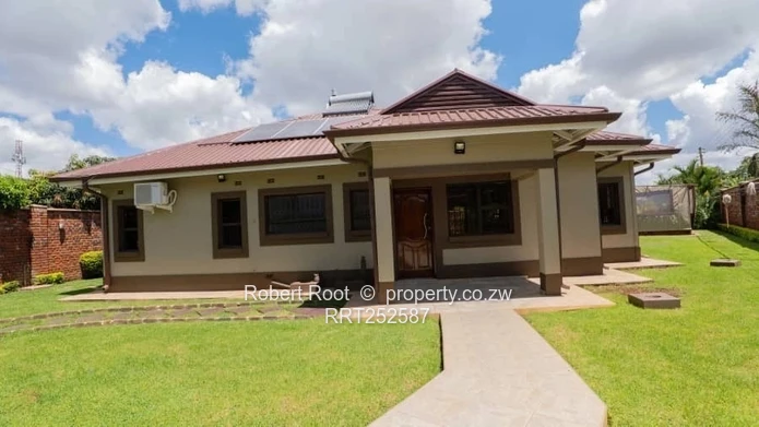 Ultra Modern 4 bed family home