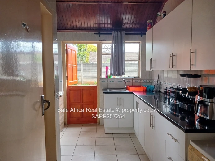 Mabelreign, Haig Park – 3-Bedroomed House For Sale | Us$170,000