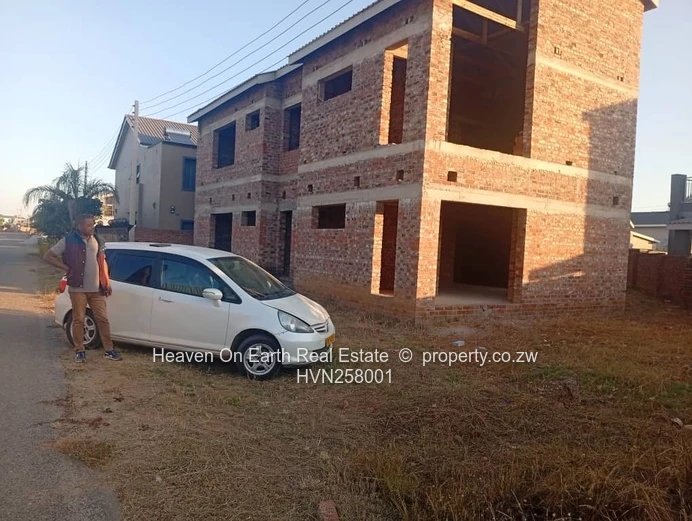 Townhouse/ flat for sale