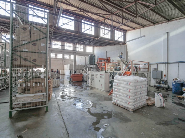 Warehouse & Factory