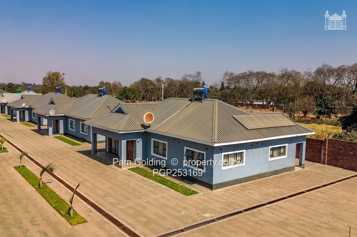 Modern 3-Bedroom Cluster Home!