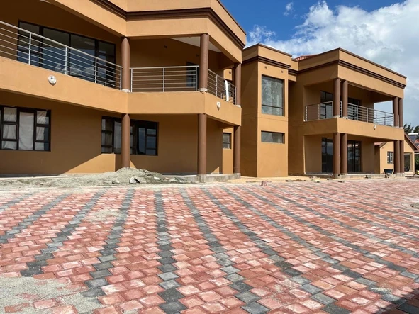 8 Bedroom House