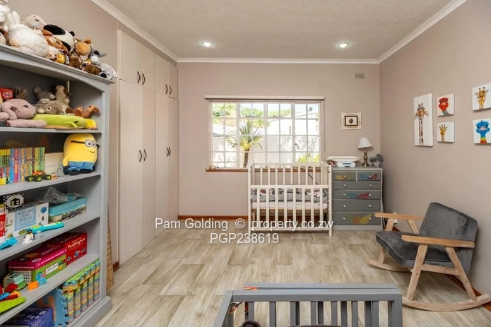 Greystone Park, Stonechat Place. (Sole Mandate)