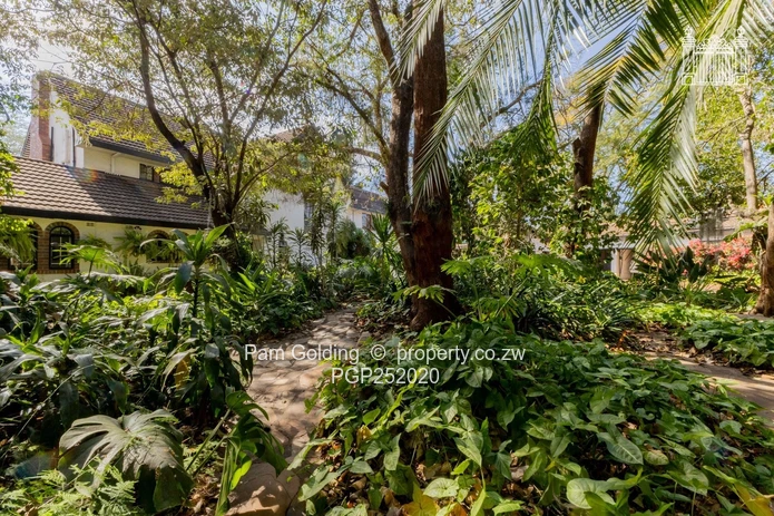 Grand double story in a prestigious and convenient location (Sole Mandate)