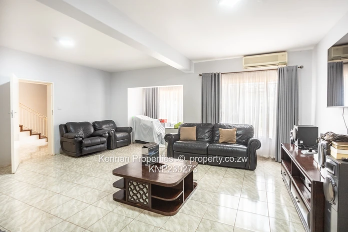 Potential On Arcturus Road - Nostro!