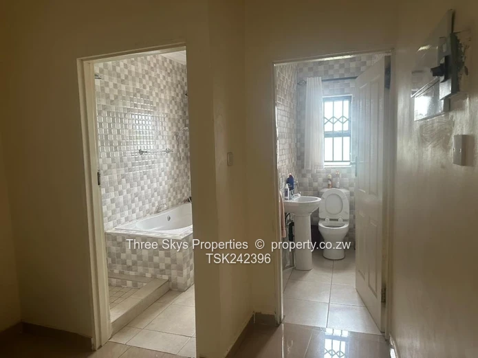 Very Neat And Modern House