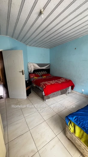 Spacious House For Sale In Zengeza 3 (Sole Mandate)
