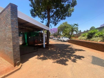 2 Bedroom Garden Flat