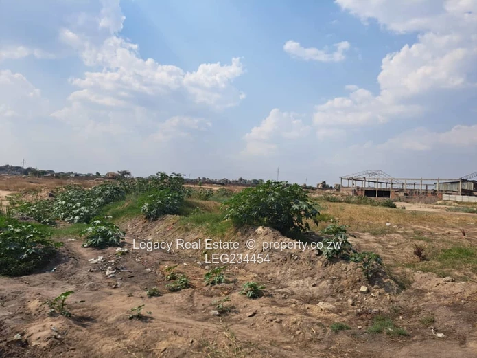 Chitungwiza – 4000sqm Industrial Stand for Sale