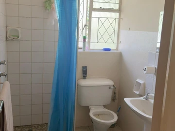 2 Bedroom Garden Flat