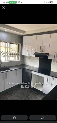 Newly Renovated Cold Comfort House to Let (Sole Mandate)