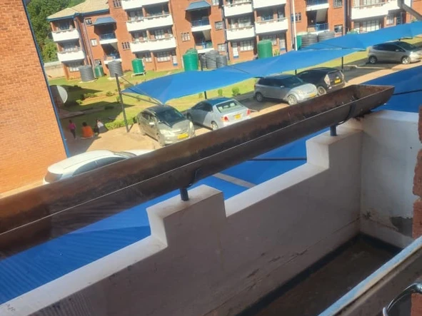 2 Bedroom Flat & Apartment