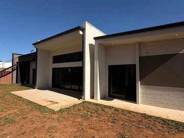 3 Bedroom Garden Flat