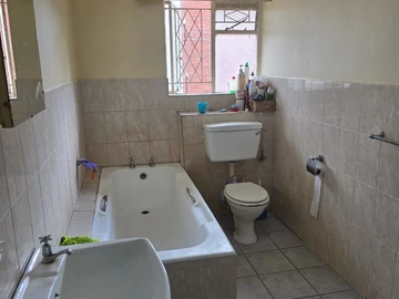 3 Bedroom Garden Flat