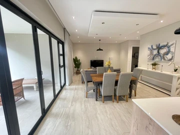 3 Bedroom Flat & Apartment