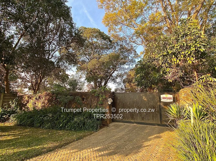 4 Bedroom Masterpiece in Glen Lorne For Sale (Sole Mandate)