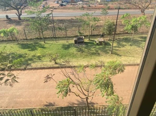 2 Bedroom Flat & Apartment