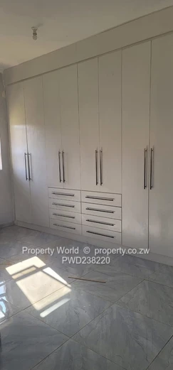 2 Bedroom Apartment To Let In Borrowdale