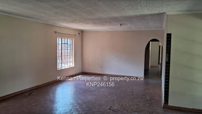 Family Place in Fab Location! (Sole Mandate)