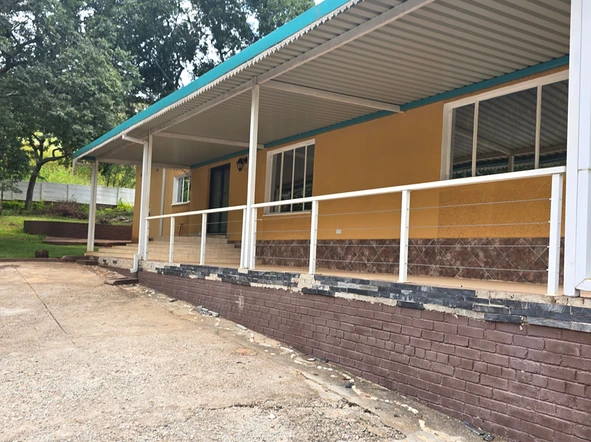 3 Bedroom Flat & Apartment