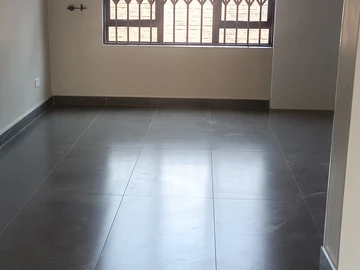 3 Bedroom Flat & Apartment