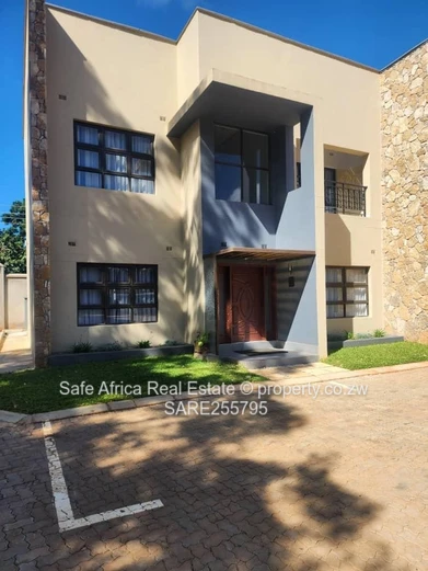 Mount Pleasant 3-Bed Garden Flat — Gated