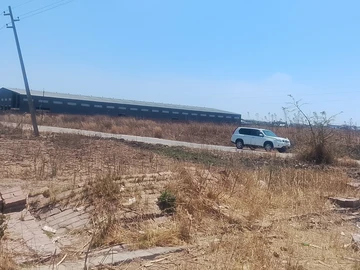 Commercial & Industrial Land