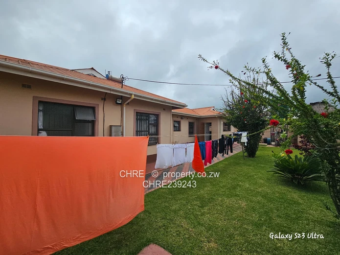 Sandton Phase 2 House For Sale