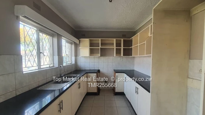 Msasa Park house for rent