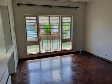 3 Bedroom Garden Flat