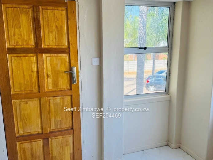2 Bed Apartment For Sale In Avondale (Sole Mandate)