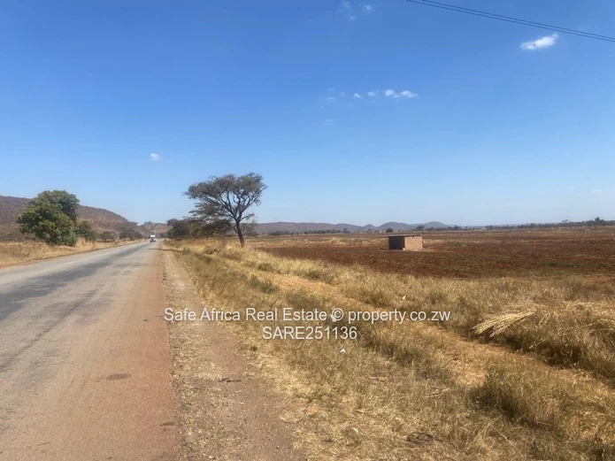 6 Hectares Plot Bulawayo Road Frontage Vacant Land For Sale-Opposite Kyntre Estates Just After Famil