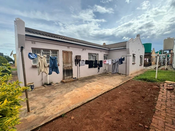 3 Bedroom Garden Flat