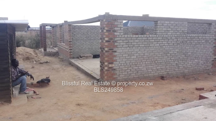 incomplete 3 Bedroomed house for sale in Ruwa Adelaide 