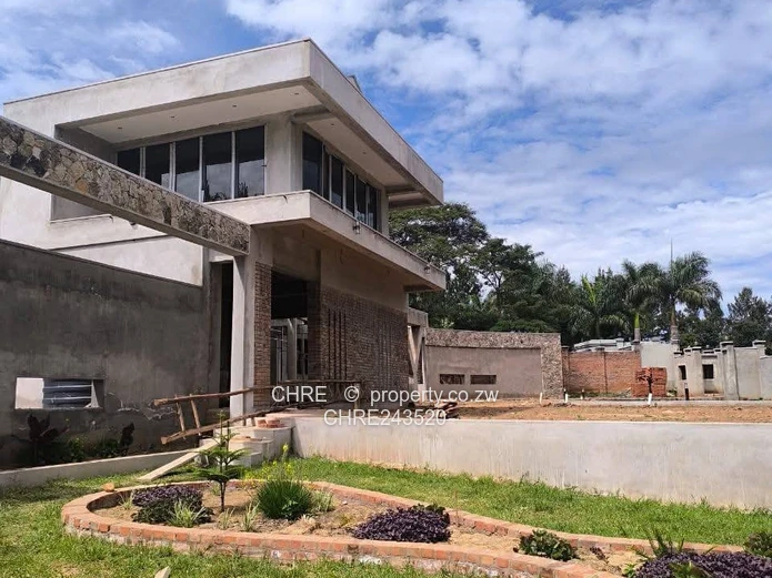 Gletwin House For Sale