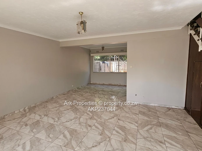 Duplex Garden Flat for Rent in Avondale