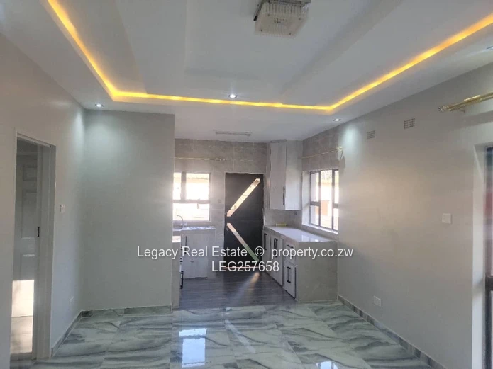 Neat 3-Bed Meyrick Park House with Borehole & Geyser
