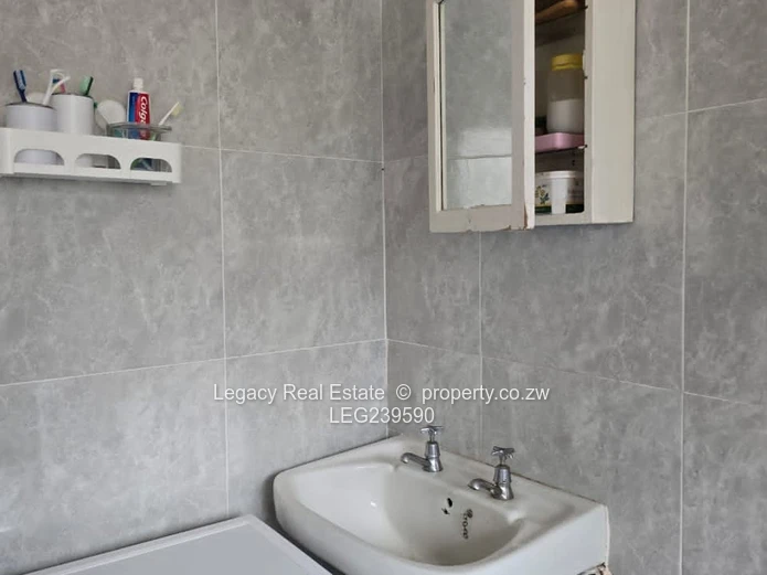 Secure 3 Bedroomed Cottage For Rent In Bluffhill