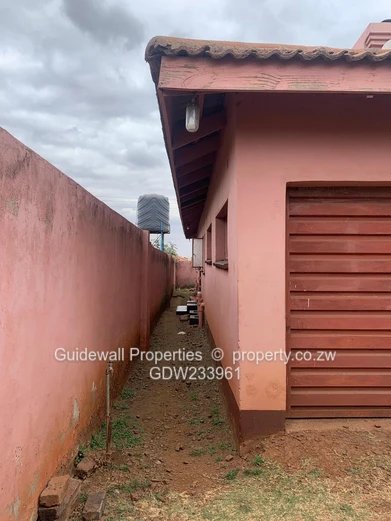 4 bed house for sale in Lenana Park