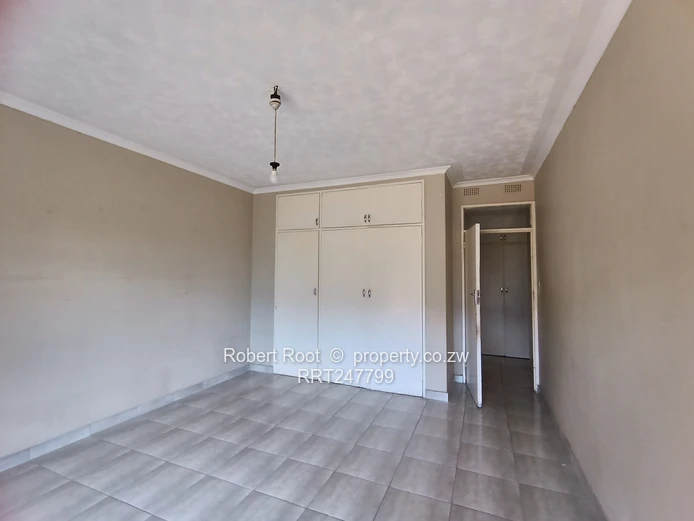 2 bed flat in Avonlea