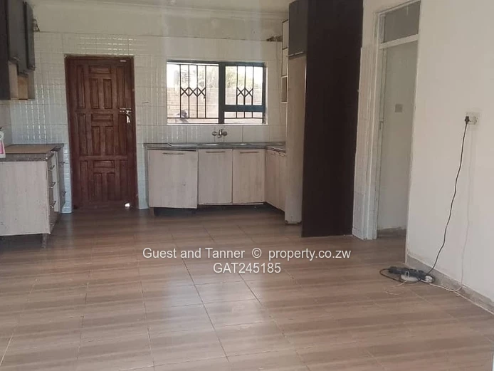 Neat cottage for sale in Sandton!