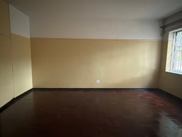 2 Bedroom Flat & Apartment