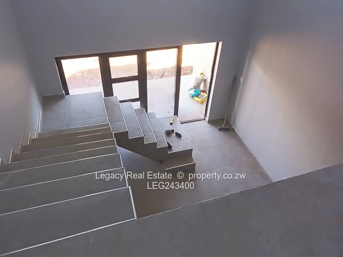 Secure And Well-Maintained 4 Bedroom House In Arlington Park