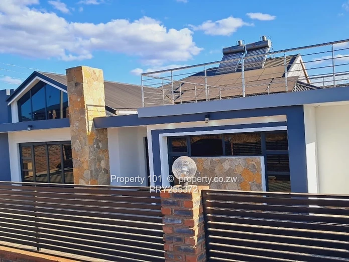 Modern luxury|4BEDROMS| All Ensuites