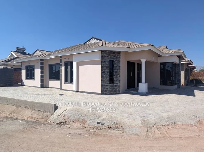 3 Bedroom House For Sale In Rainham Park