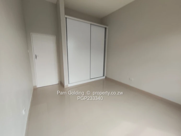 Modern Townhouse Cluster to Rent in New Marlborough